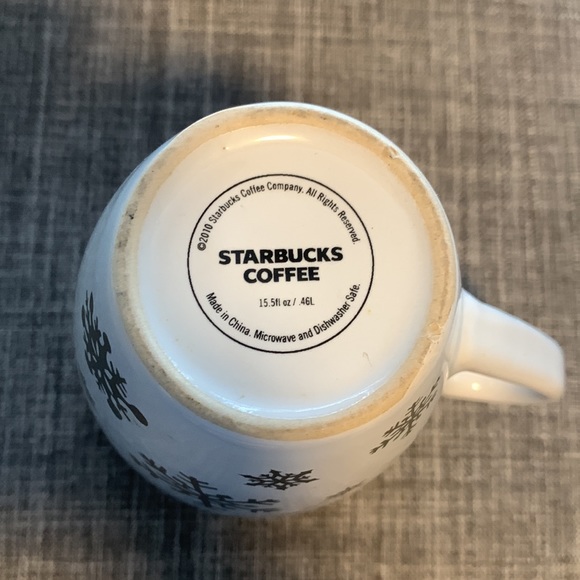 Starbucks 2010 15 oz mug - White with Snowflakes - Picture 7 of 7